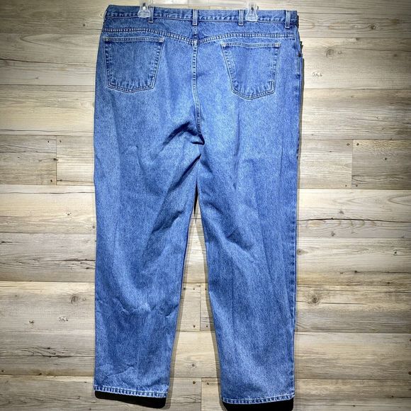 Cabelas Men’s Size 46L (46x33) Medium Wash Blue Denim Jeans - Picture 2 of 6